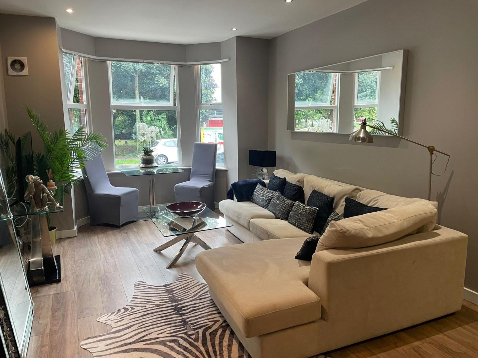 Spacious Central 2Bed Apartment Wilmslow Buitenkant foto